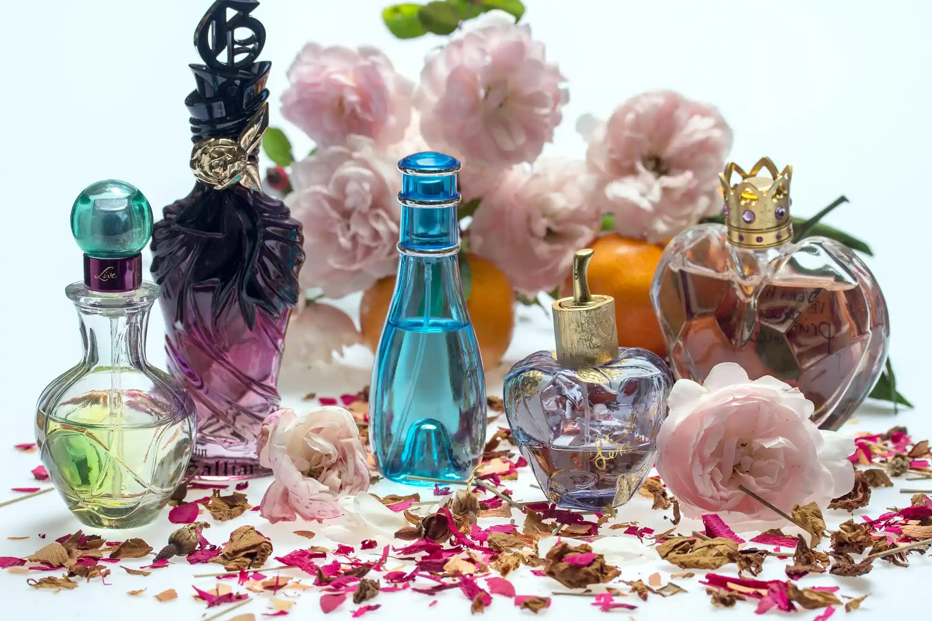 Best Essential Oils for Perfume