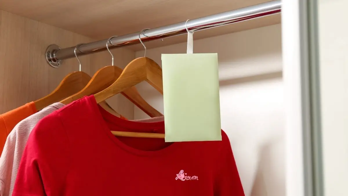 natural drawer fresheners for clothes , how to keep your clothes smelling fresh in drawers